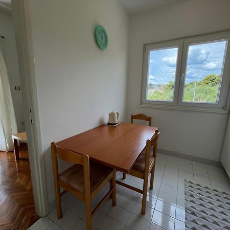 Apartmani Ivan Трогир Экстерьер фото